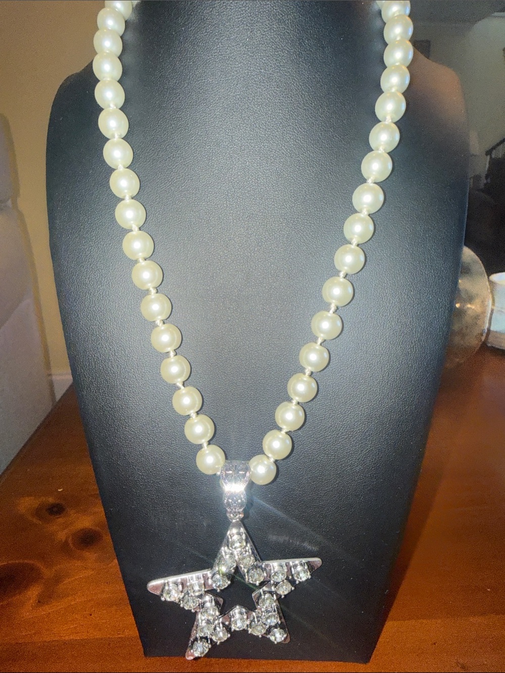 Classic Ivory Pearl Necklace with Crystal Star Pendant